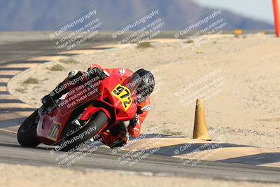 media/Nov-16-2025-Race Pace (Sun) [[8c5fa54630]]/Verified Riders/8-Turn 12 (120pm)/